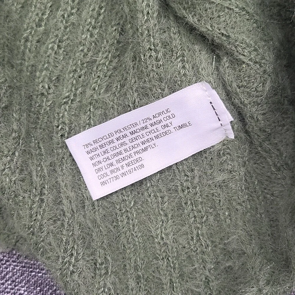 Girls' Cropped V-Neck Button Cardigan Sweater - art class Green Size Small 6/7